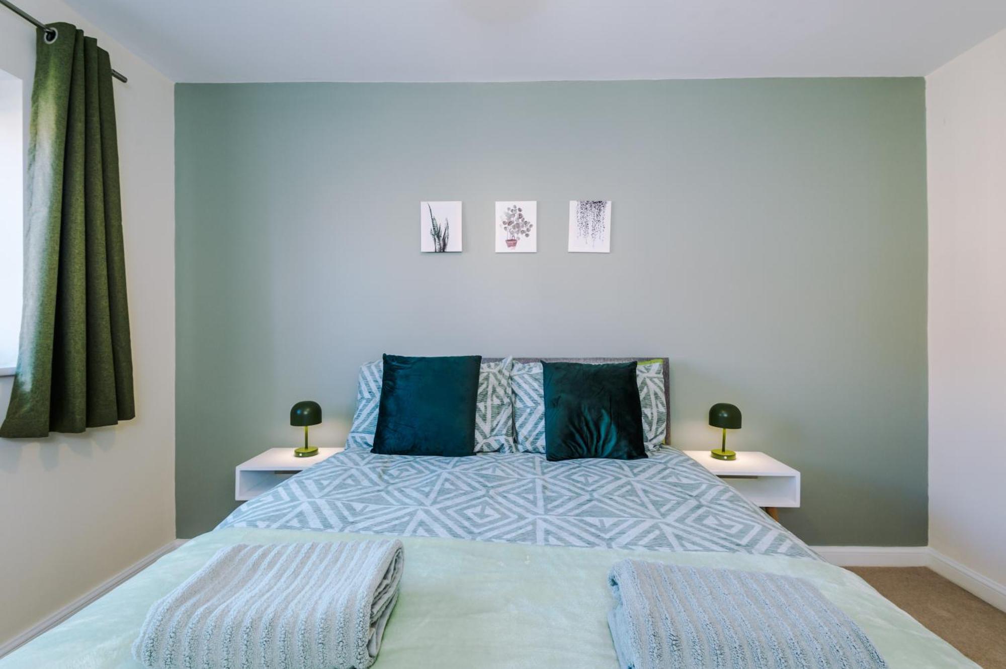 Вилла Modern Semi Detached In A Quiet Location, Driveway Parking Ewloe Экстерьер фото