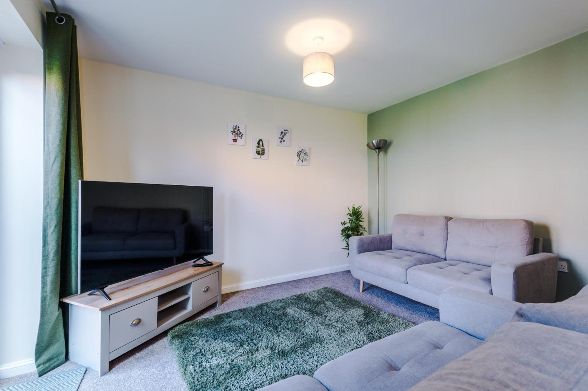 Вилла Modern Semi Detached In A Quiet Location, Driveway Parking Ewloe Экстерьер фото